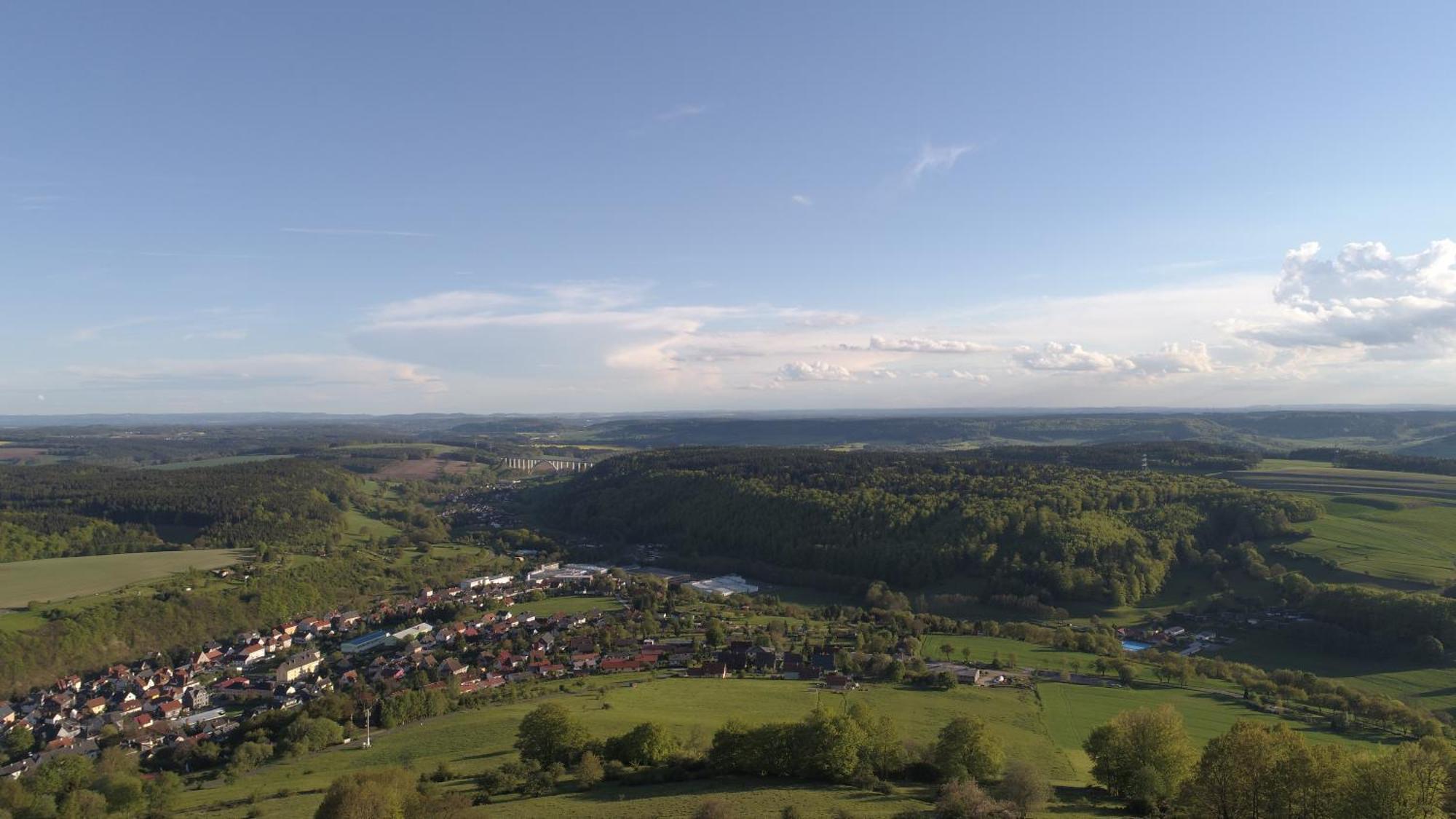 Hotel Die Triniushuette "Thueringens Schoenste Aussicht" Rauenstein Esterno foto