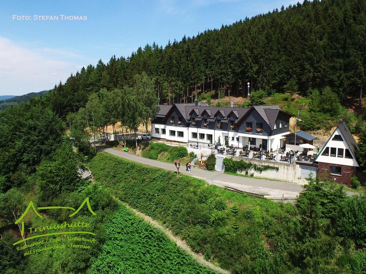 Hotel Die Triniushuette "Thueringens Schoenste Aussicht" Rauenstein Esterno foto